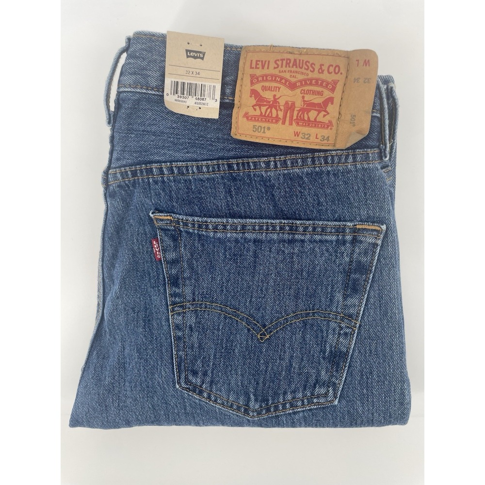 Levi's 501 Original Jeans Men 32x34 Straight Leg Button Fly Workwear Western NWT
